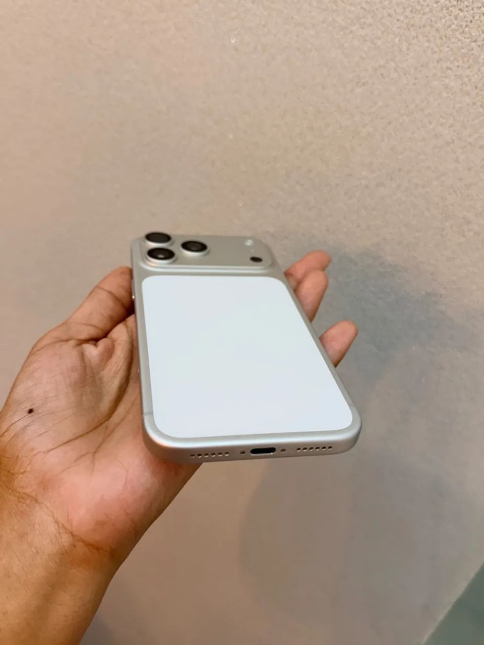 17 PRO MAX 256gb - Foto 3