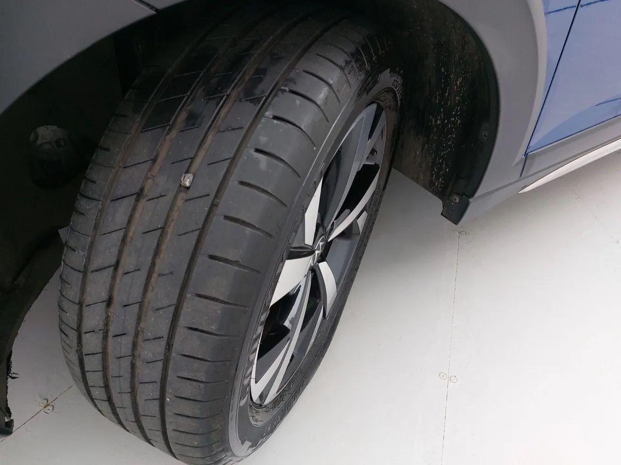 Volkswagen Nivus Highline 1.0 200 TSI Flex Aut., foto 11 de 18