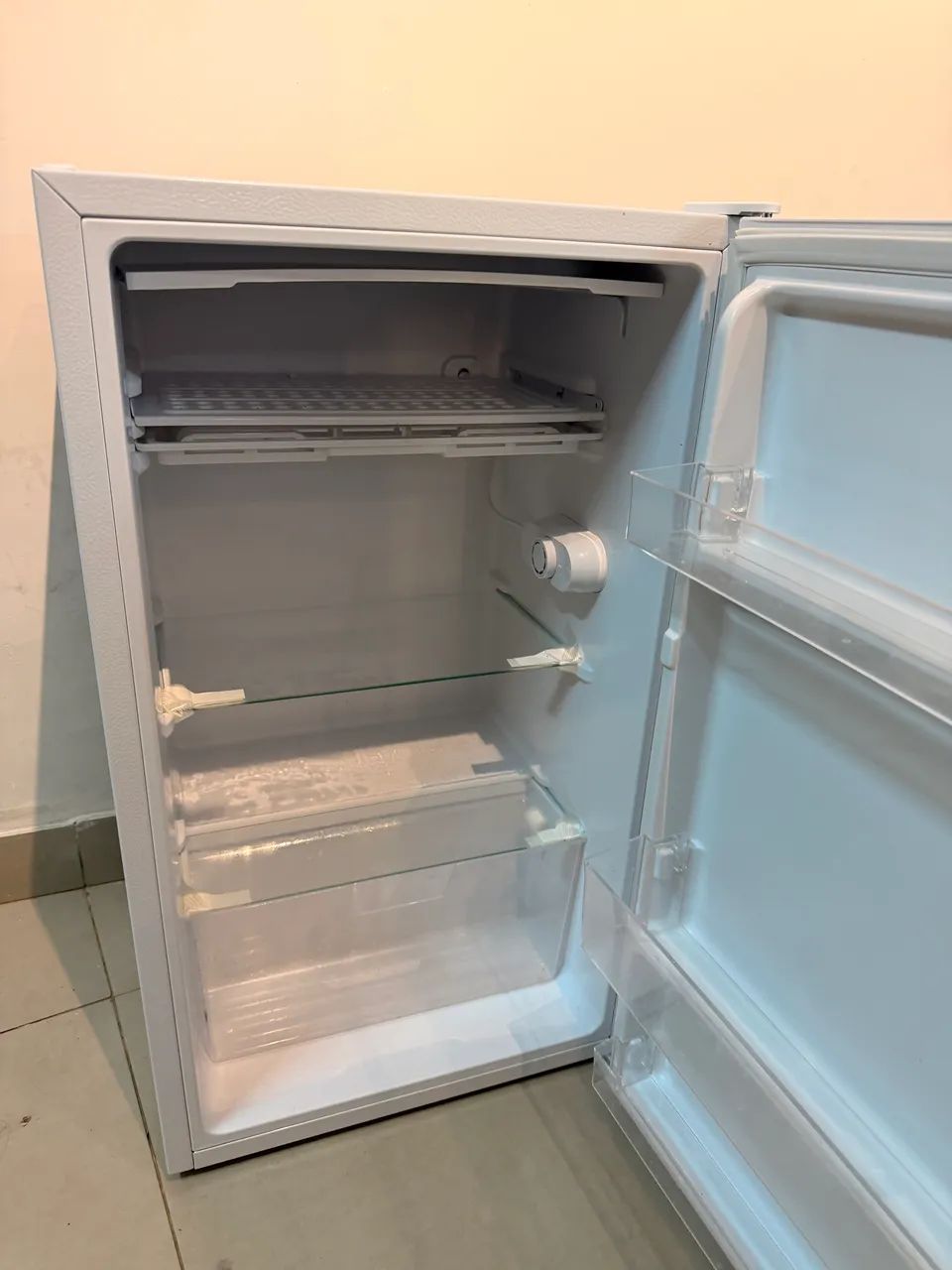 Frigobar Hisense 90l - Foto 2