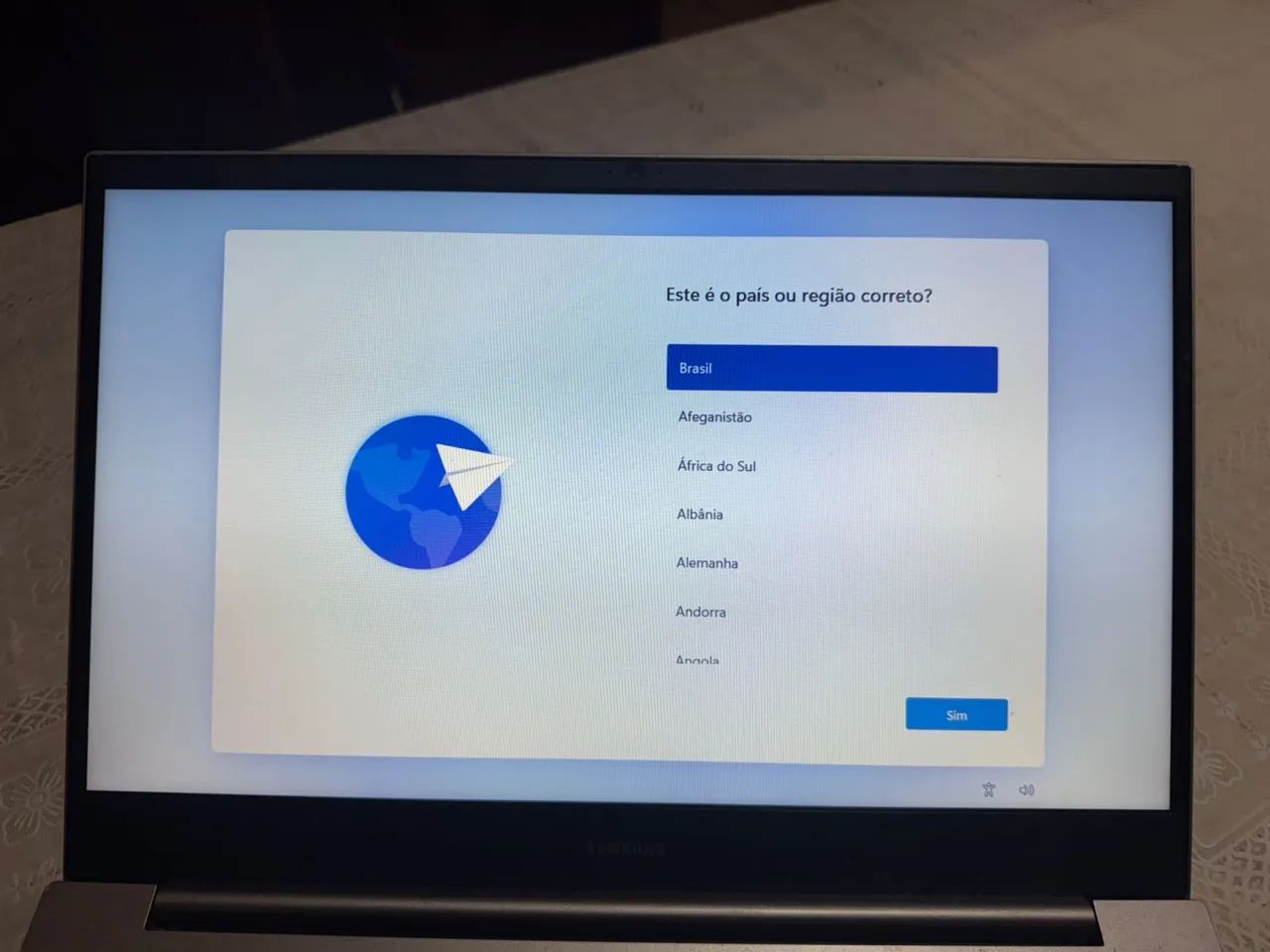 ? Samsung E20 com SSD: Mais velocidade para estudar, trabalhar e navegar! - Foto 2