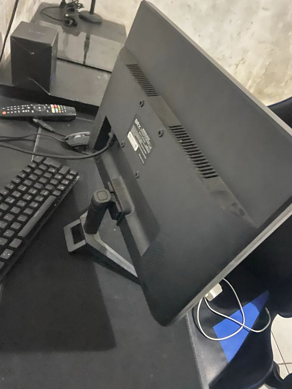 Vendo monitor 75hz 24 polegadas - Foto 2