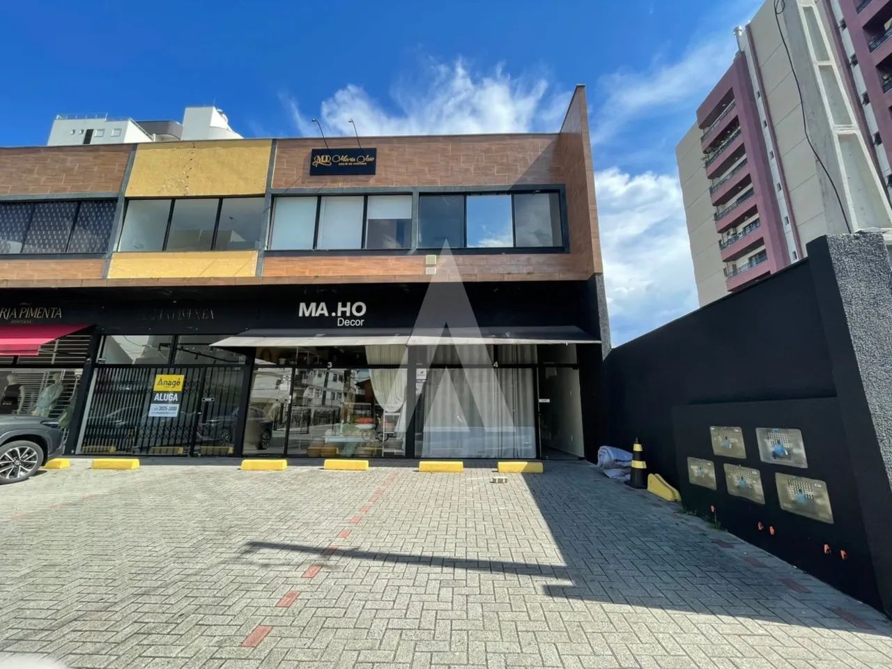 Loja com mezanino, 73m² no centro de Joinville. - Foto 2