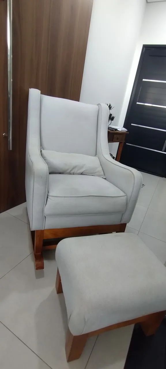 Poltrona de balanço com puff  - Foto 3