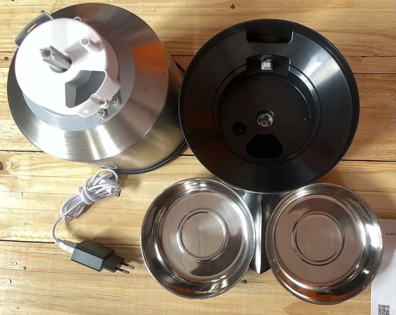 Alimentador automático para pets com Wi-Fi  Novo nunca usado - Foto 4