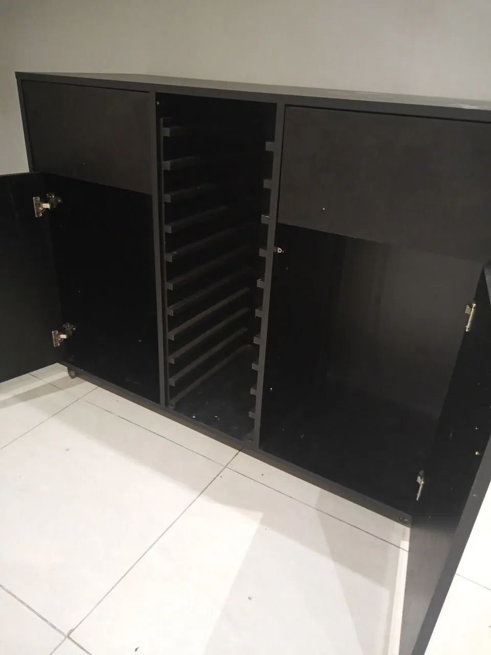 Balcão com lixeira em MDF preto  - Foto 4