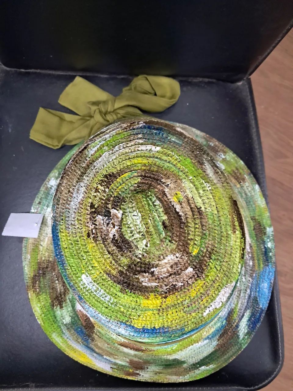 Chapéu com pintura exclusiva  - Foto 3