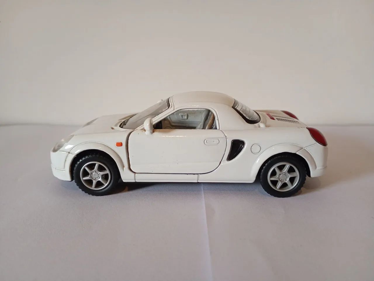 Kinsmart - Miniatura Toyota MR2 - Foto 2
