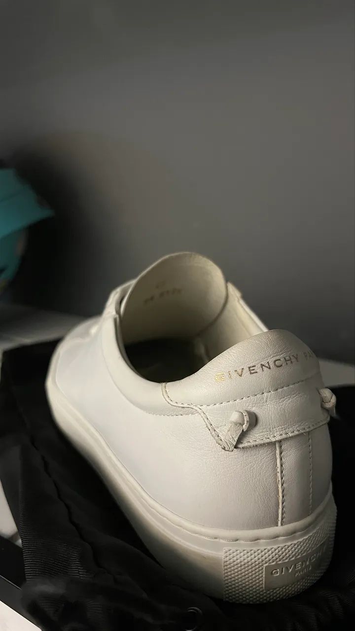 Givenchy - Foto 4