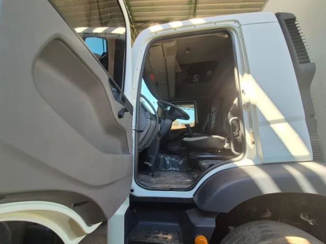 VW 17.190  4x2  19/20 - Foto 4