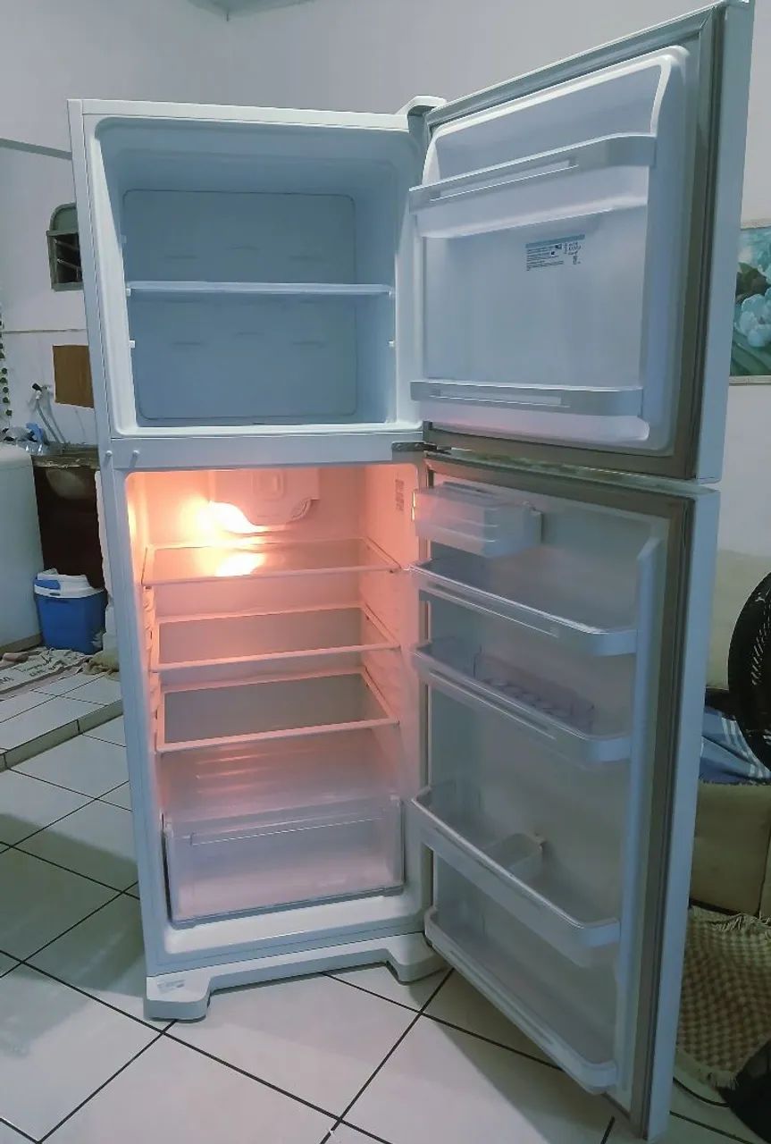 Geladeira Electrolux gelo seco  - Foto 2