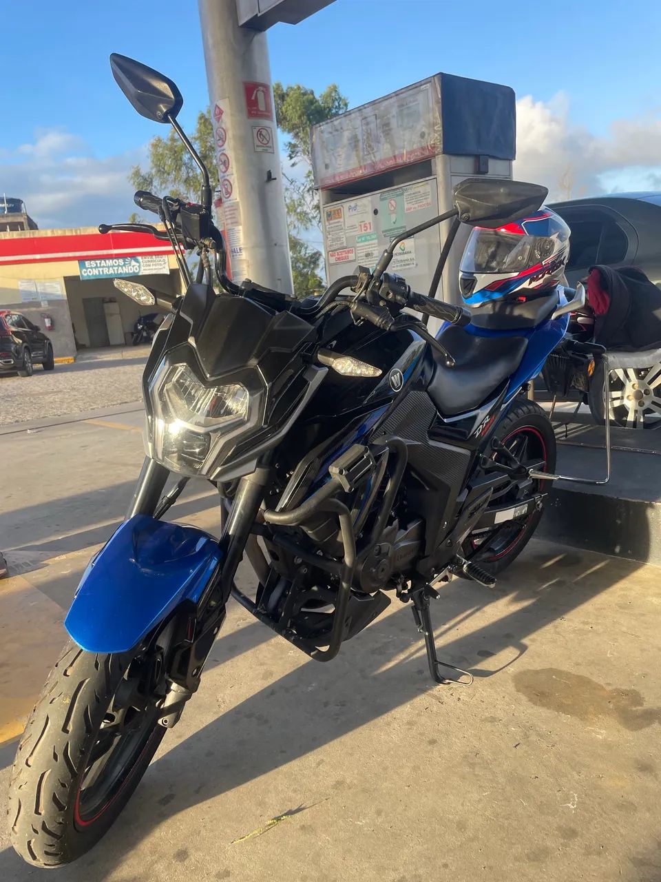 Suzuki Dr 160