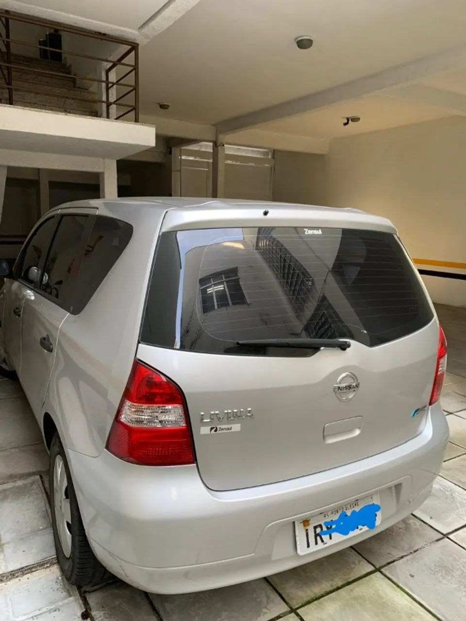 Nissan Livina 2012