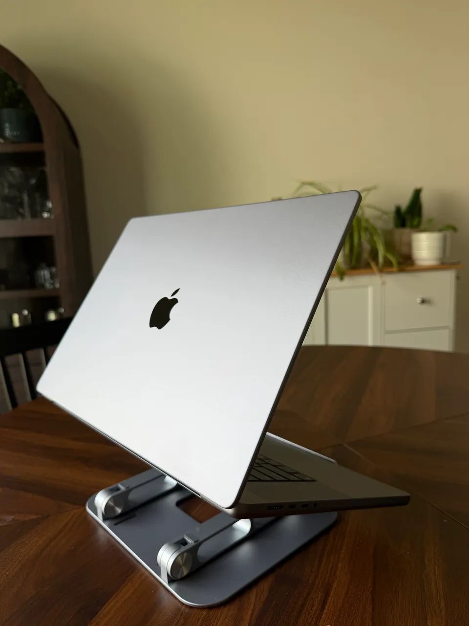 MacBook Pro 16 M1 Max 32-Core GPU (versão mais forte do M1 Max), 32GB RAM, 1TB SSD. - Foto 4