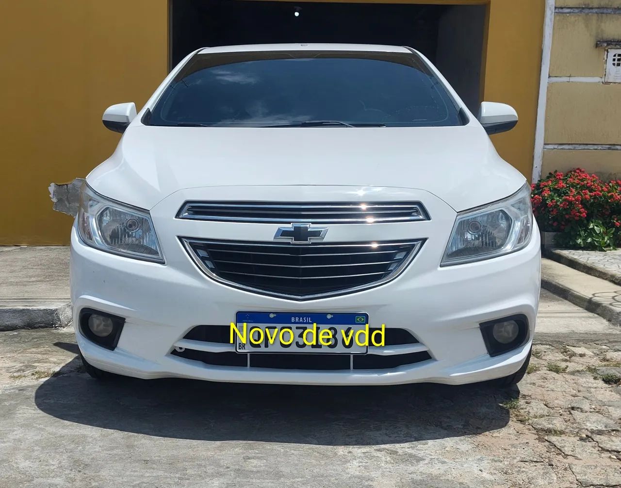 Chevrolet Onix ONIX HATCH LT 1.0 8V FLEXPOWER 5P MEC. 2015