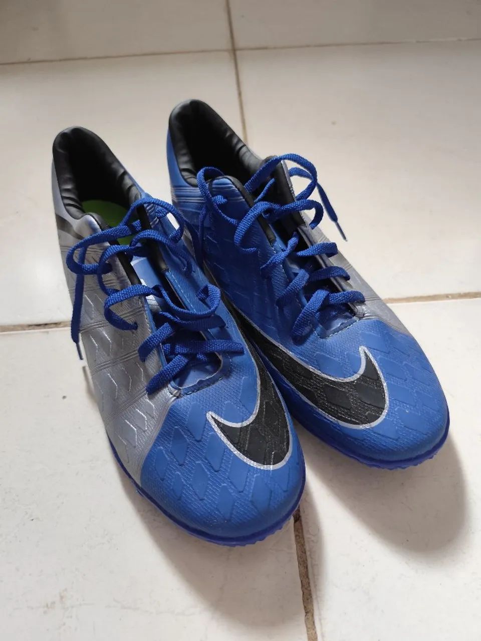 (SIM, TÁ DISPONÍVEL) Chuteira Society Nike Hipervenom