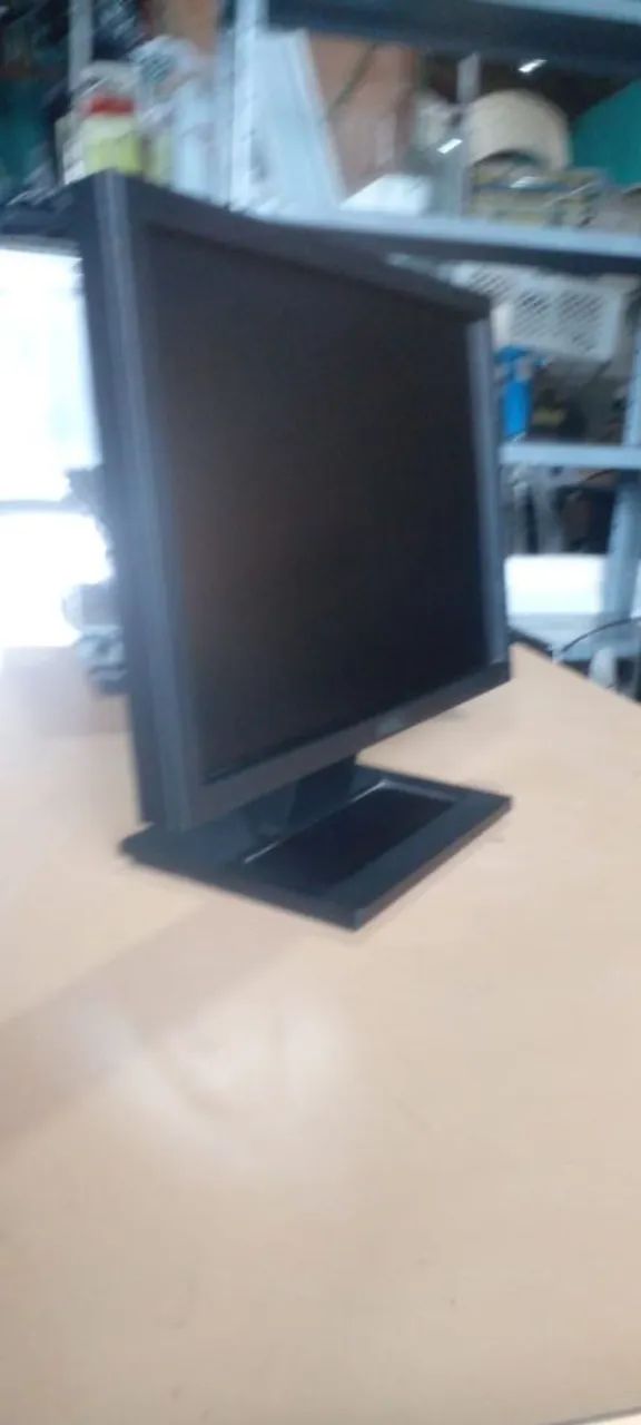 Monitor Dell 17 Polegadas Funcionando em Perfeito estado Natal RN443789821756067842