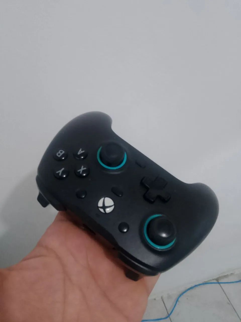 Controle xbox( modelo com cabo ) não e sem cabo