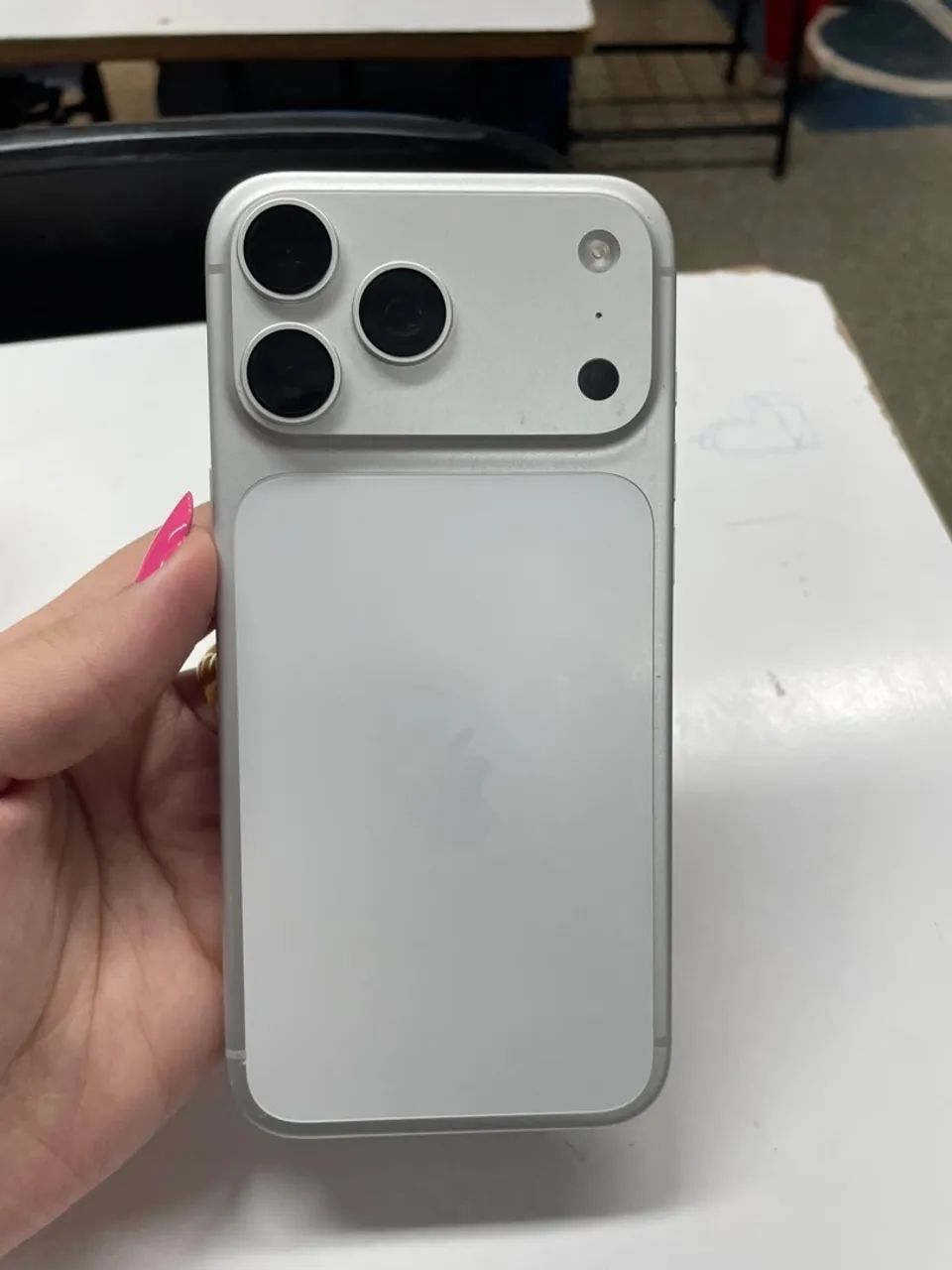 IPHONE 17 pro max  - Foto 2