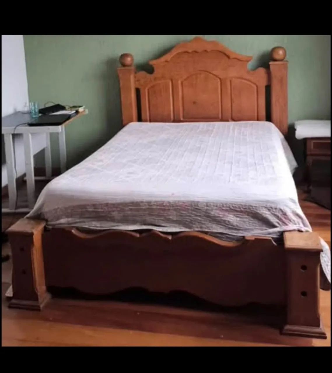 Cama maciça 
