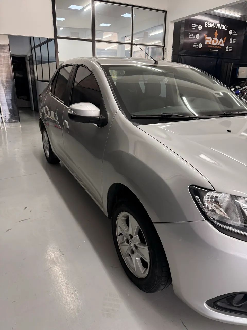 Renault Logan Expression Flex 1.6 16V 4P 2019 - Foto 3