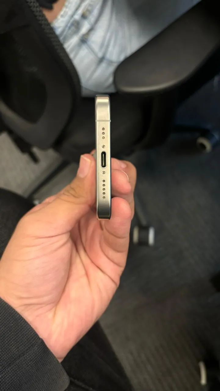 iPhone 16 pro  - Foto 3