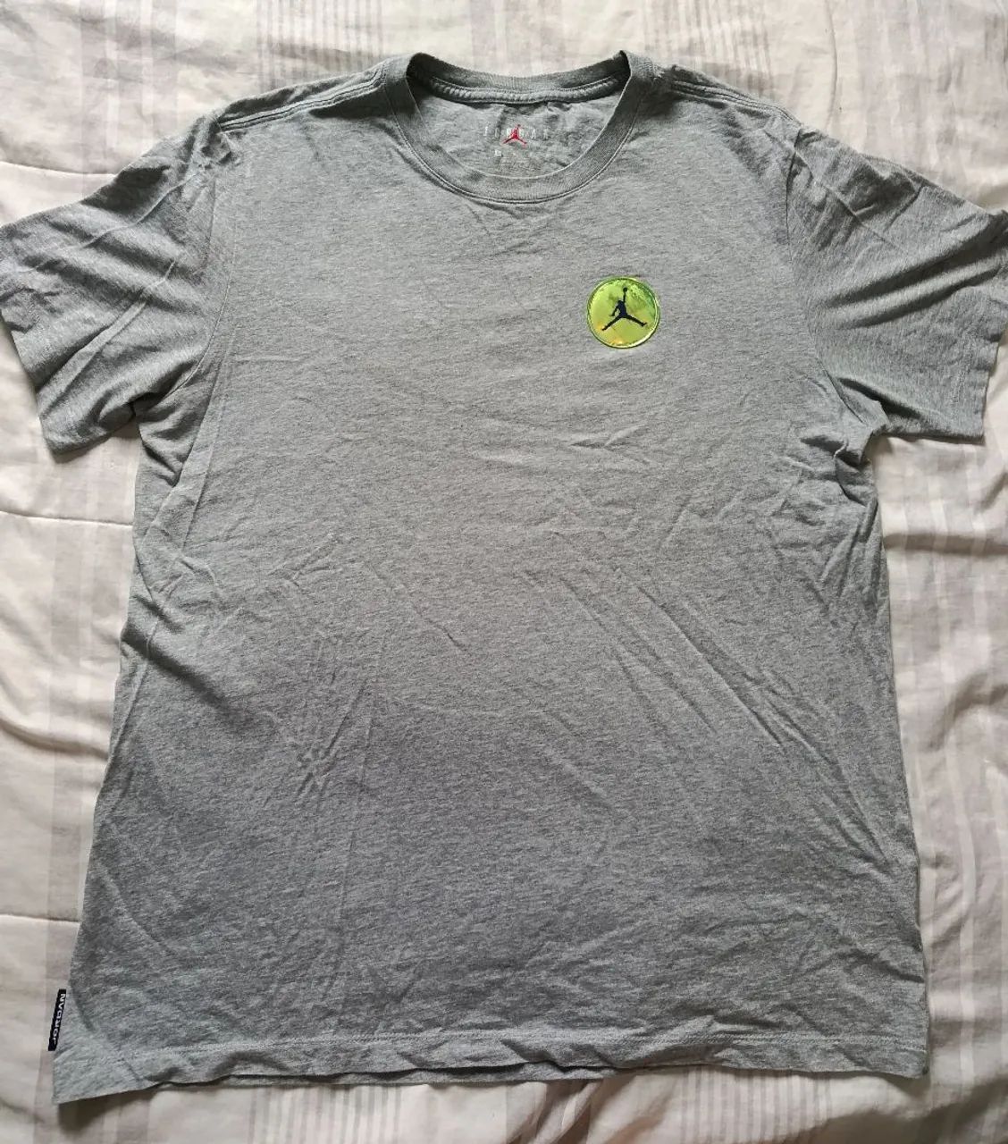 Camiseta T-shirt Air Jordan original, importada, cinza, tamanho G