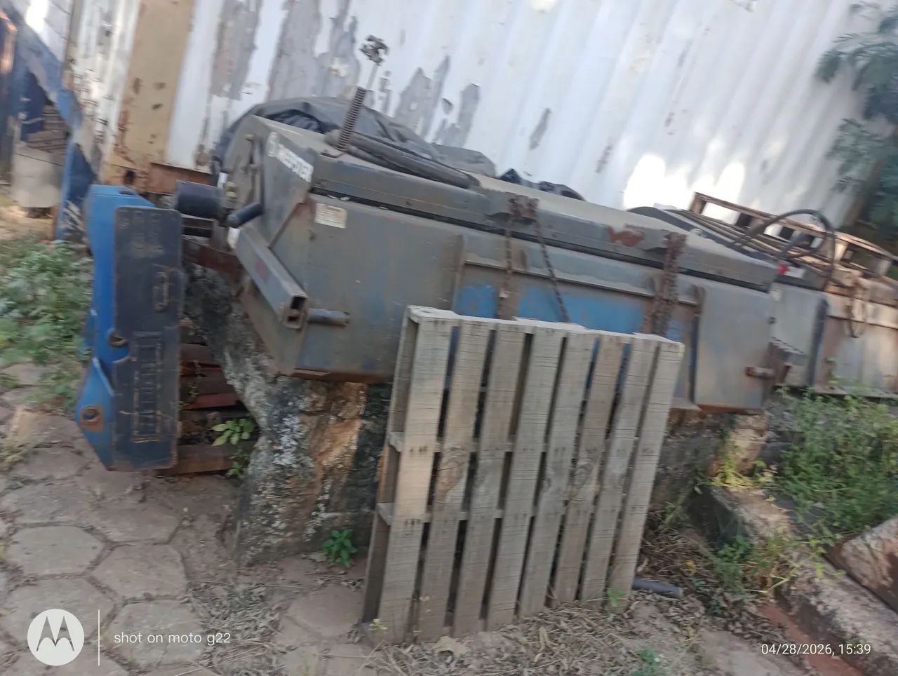 Vassoura hidráulica 84 polegadas para uso em Bob cat - Foto 3