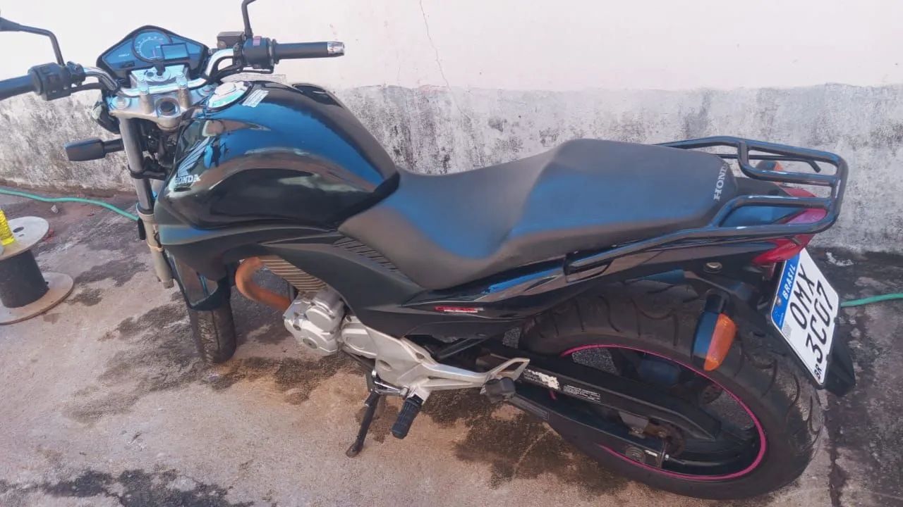 CB 300 - Foto 3