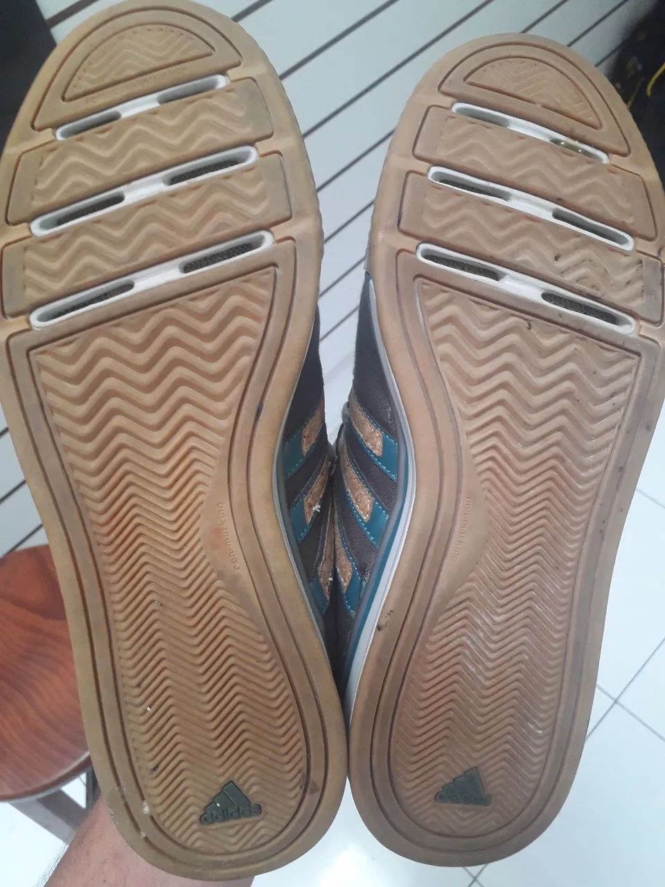 TENIS ADIDAS CACITY MID RARO  2009 - Foto 5