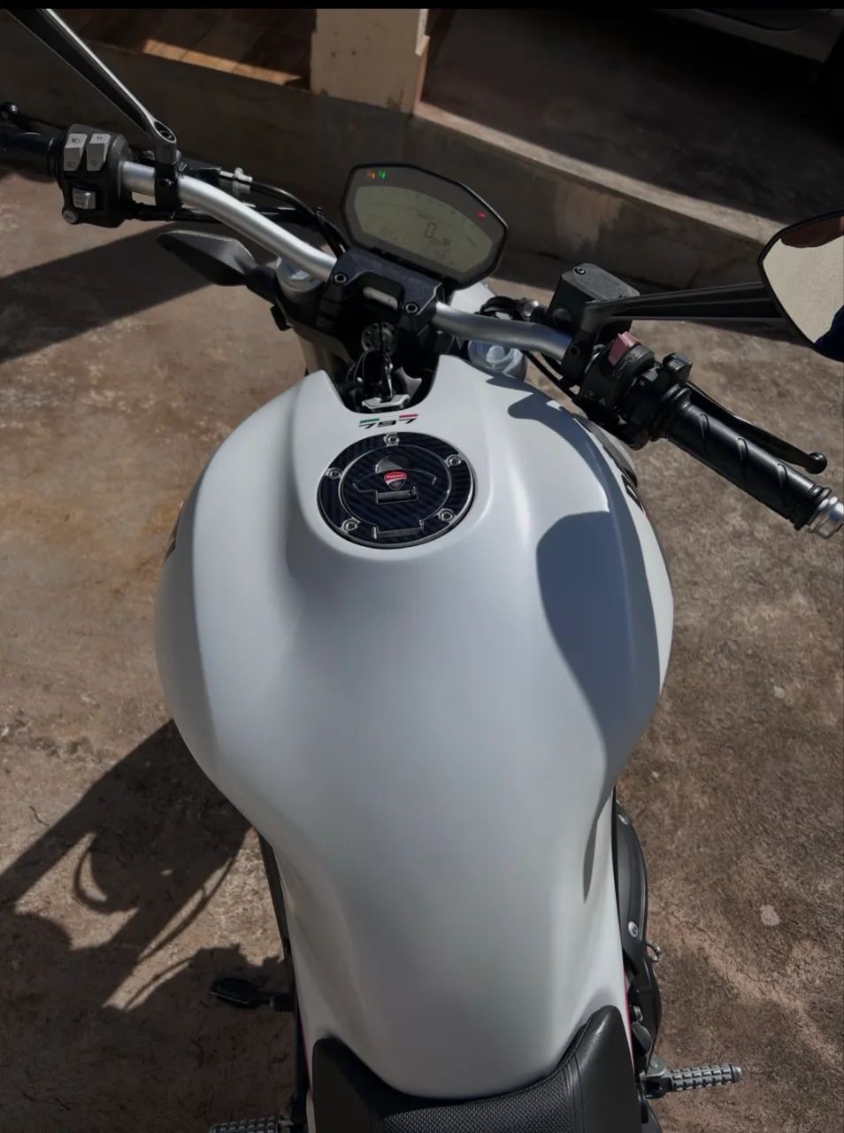 Ducati Monster 797 - Foto 3