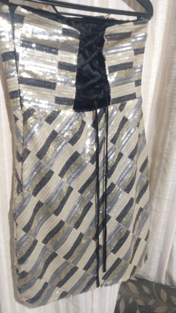 Vestido de lantejoulas tomara que caia com bojo - Foto 2