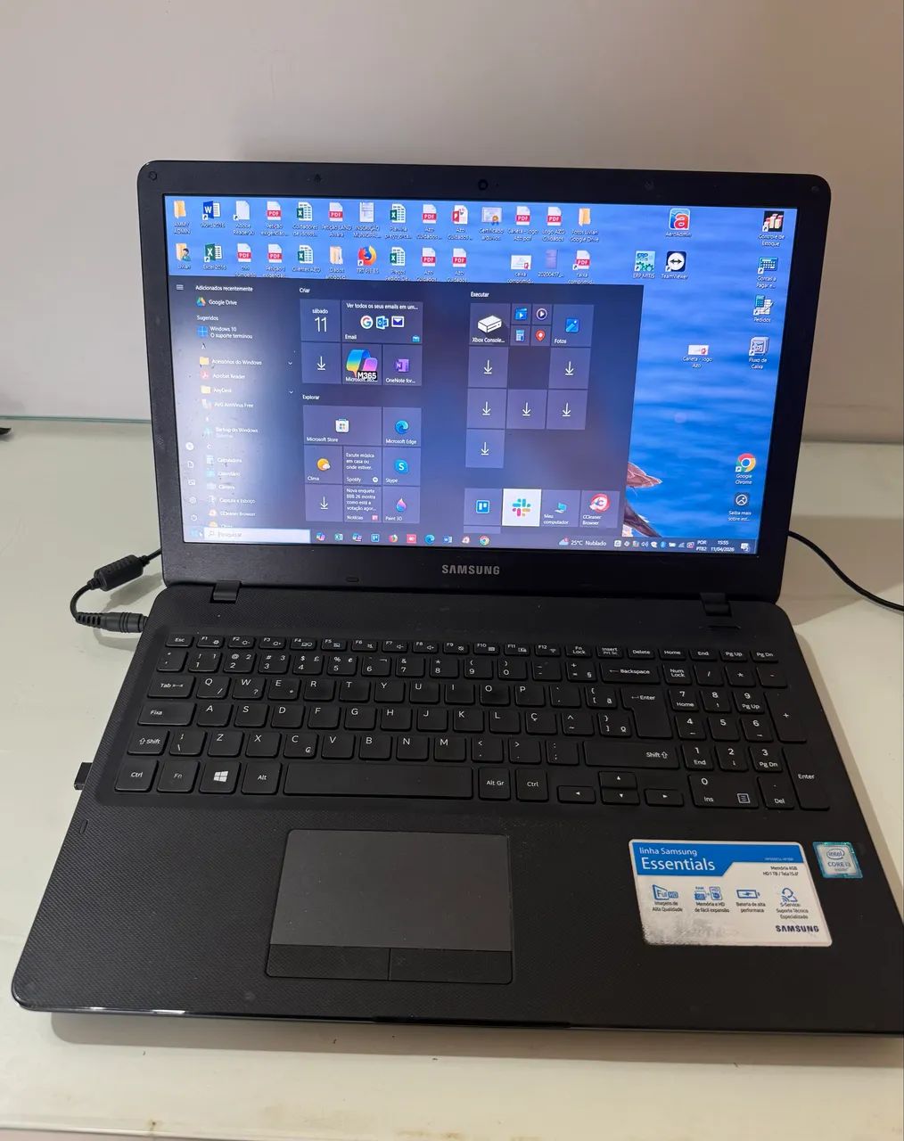 Notebook Samsung Essentials np300e5l-kf1br | Funcionando