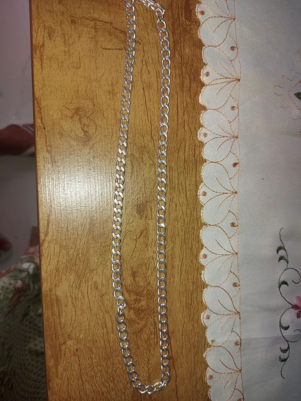 Vende se Corrente de prata 