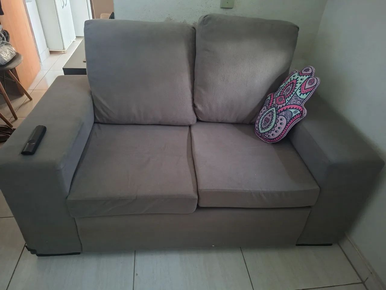 Vendo sofá 2 lugares