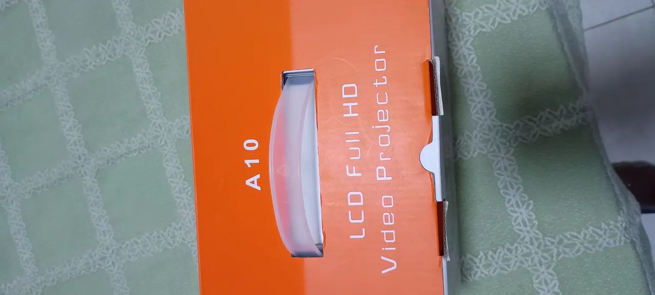 Vendo projetor a10 t15 ful HD lacrado nunca usado  - Foto 3
