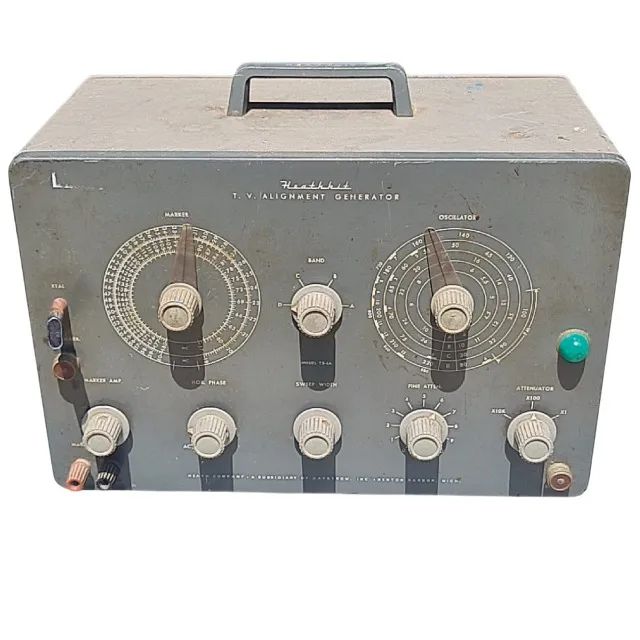 Gerador de Alinhamento de TV Heathkit ( Heathkit TV Alignment Generador ) um equipamento E
