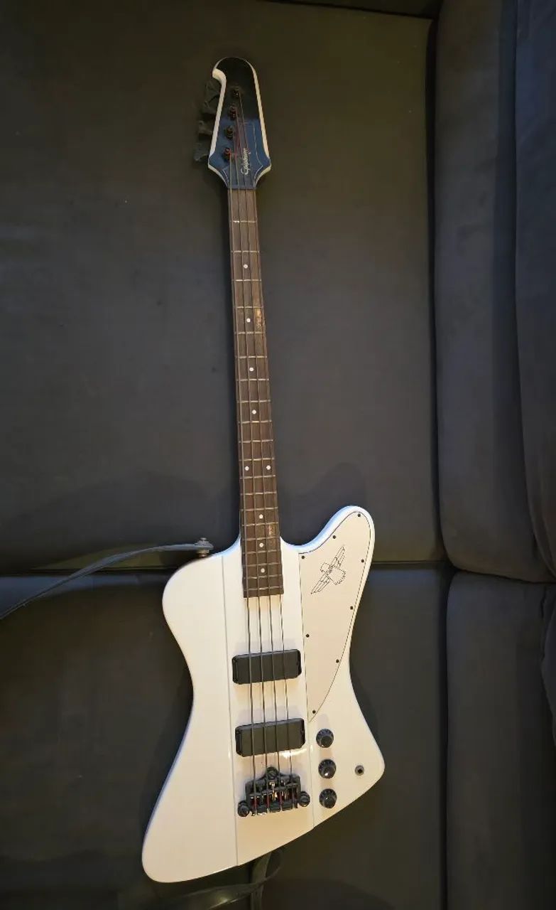 Baixo Epiphone Thunderbird 