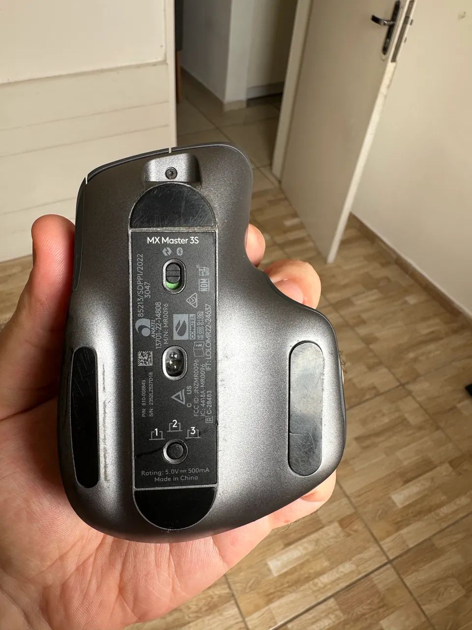 Logitech MX Master 3S - Cor Grafite - Foto 3