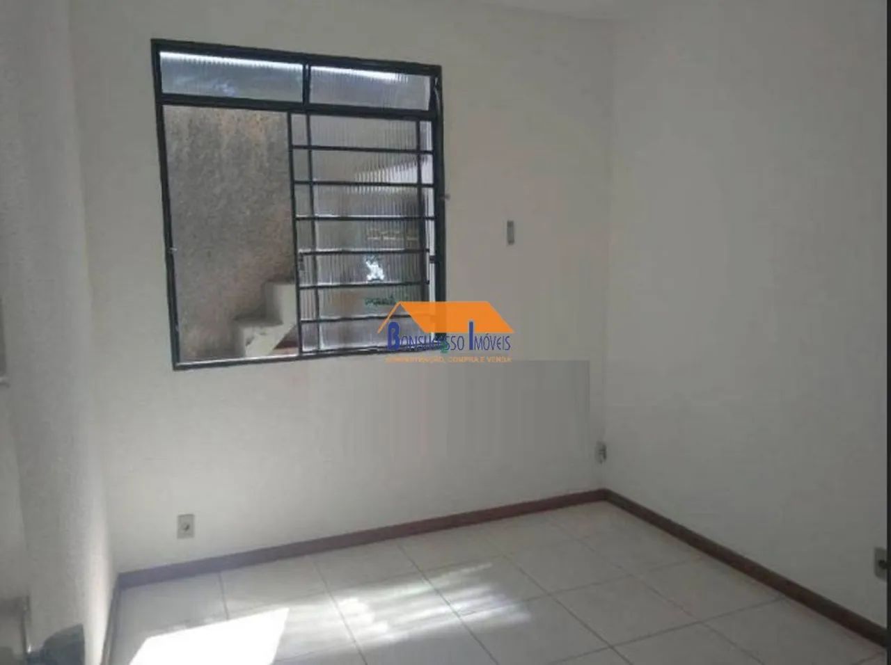 Casa Geminada de 5 quartos no bairro Cachoeirinha - Foto 4