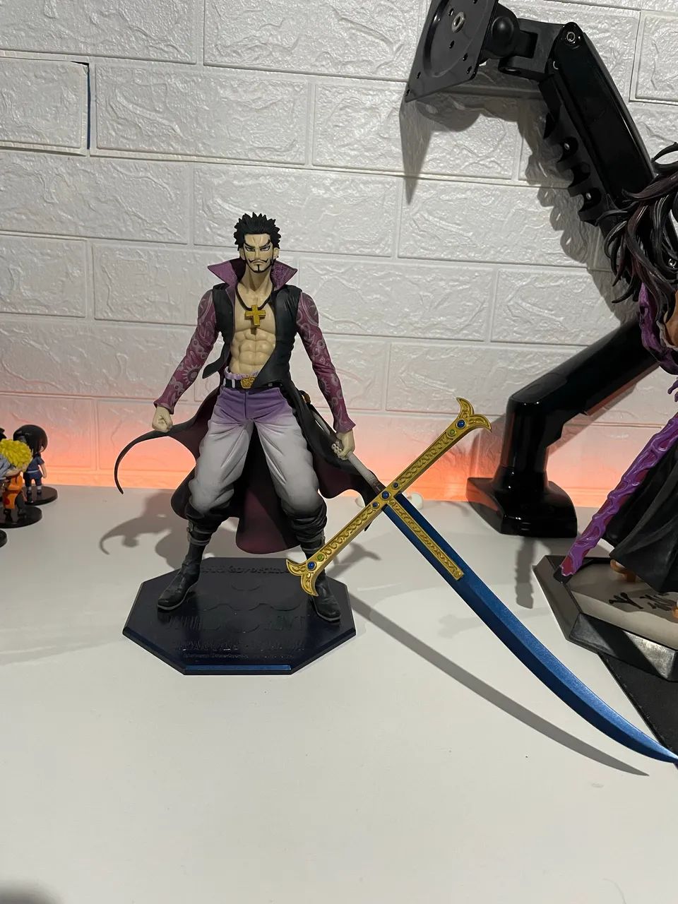 Figure Dracule Mihawk - Foto 2