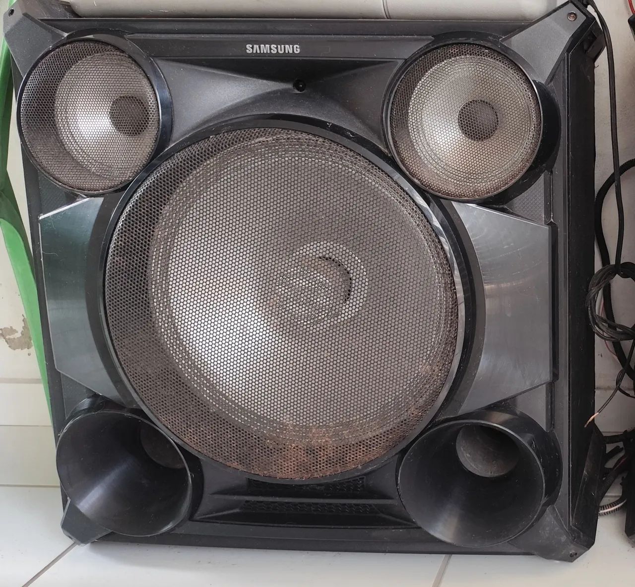2 Caixas de som Samsung 
