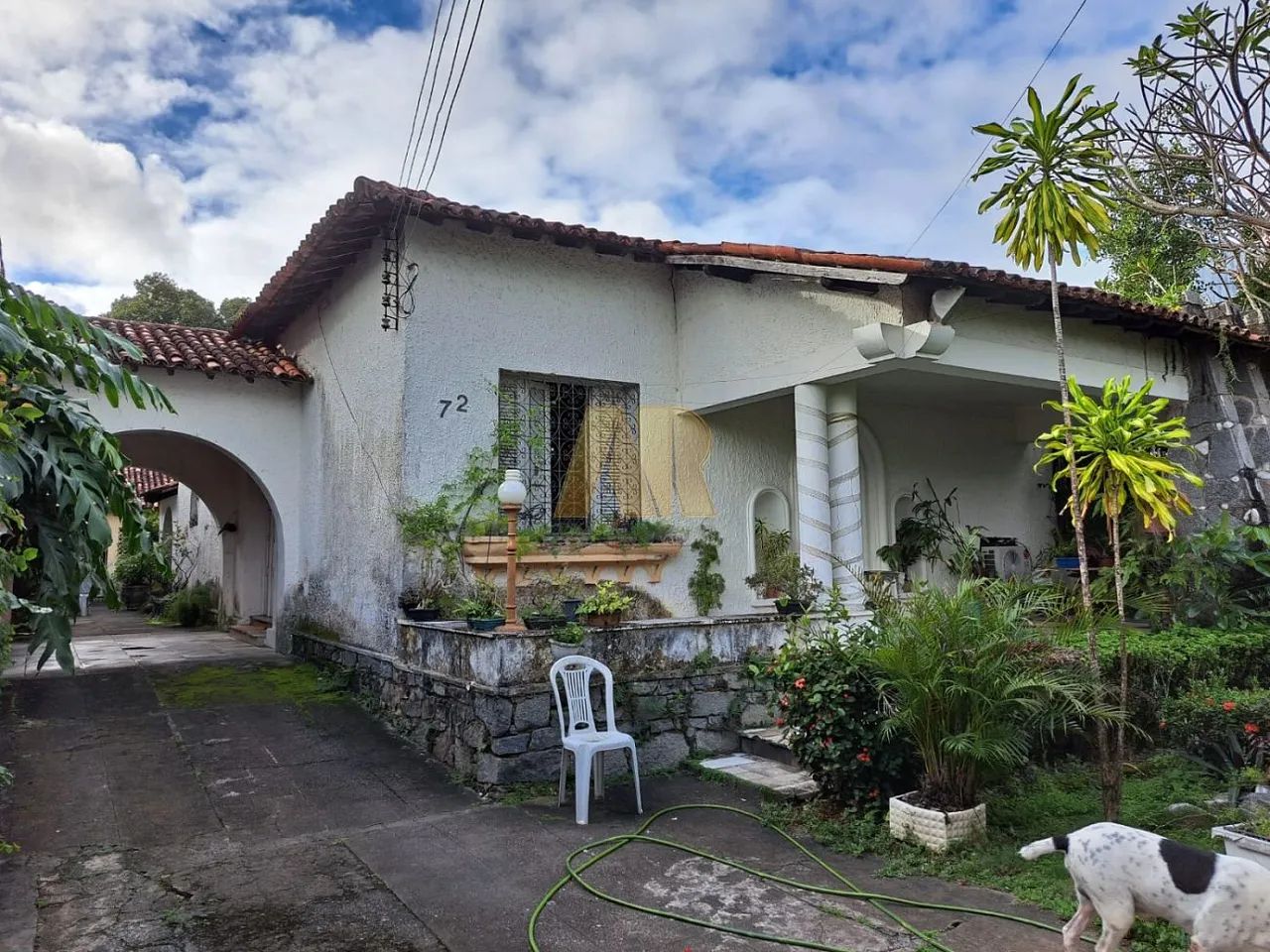CASA COM 297M² TERRENO 16X28 - PITANGUINHA