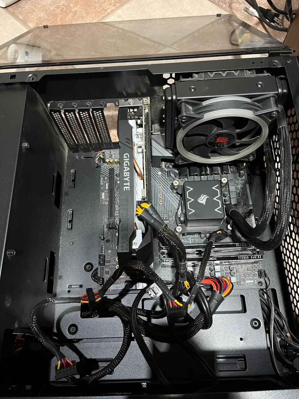 Pc Gamer i5 9600kf 16gb ram gtx 1660 6gb