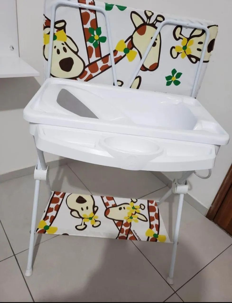 Vendo banheira com suporte 