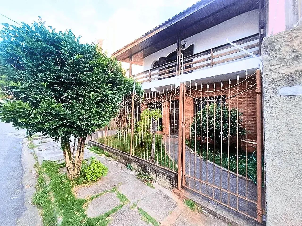 Casa com 3 Suítes à Venda na Vila Jardini, Sorocaba  SP