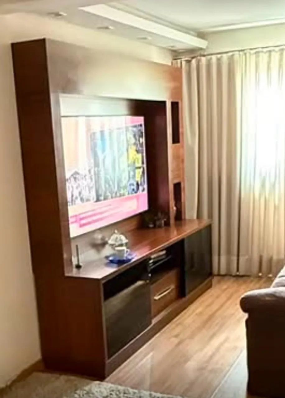 Rack e painel de TV