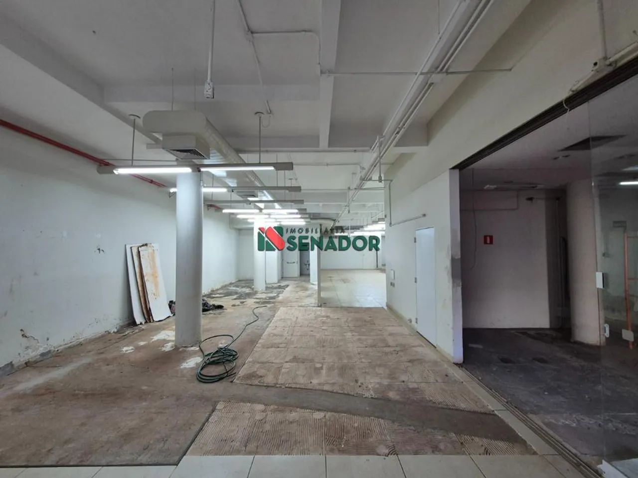 Sala à venda e para alugar em Londrina, Centro, com 377.18 m² - Foto 5