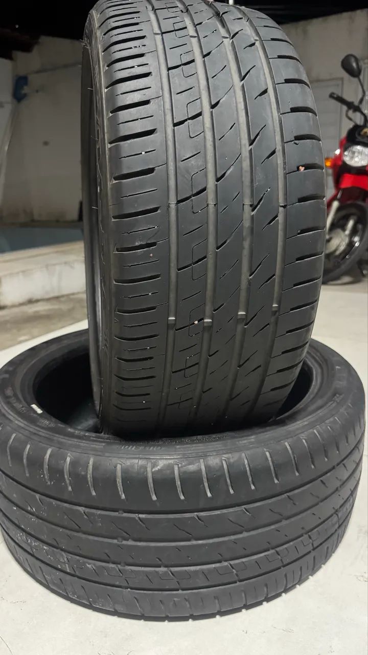 Pneus 225/40 R18