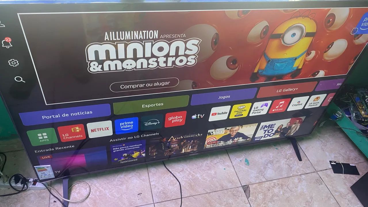 TV SMART LG 65 POLEGADAS 4K borda infinita semi nova ENTREGO  - Foto 3