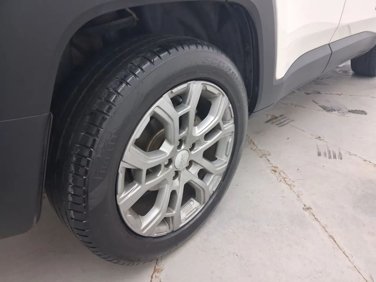 Jeep Renegade Long. T270 1.3 TB 4x2 Flex Aut., foto 14 de 18